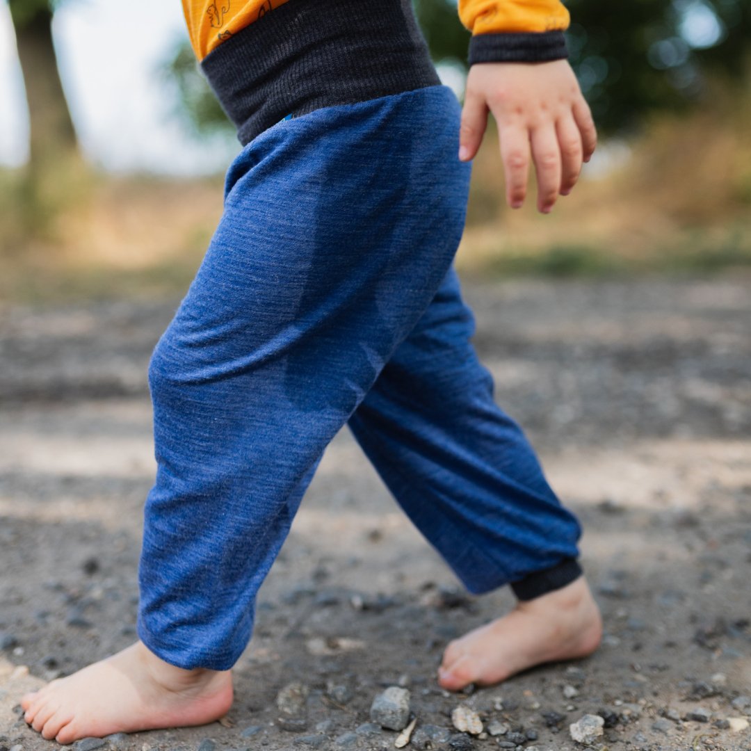 Die perfekte Baby Pumphose aus Merinowolle und Seide von Glückskind